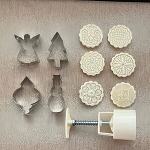 Cookie Cutter and Stamp Set